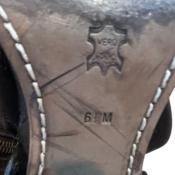 Donald J. Pliner Devi Leather Dark Brown Boots Like New! 6.5 - Picture 8 of 10